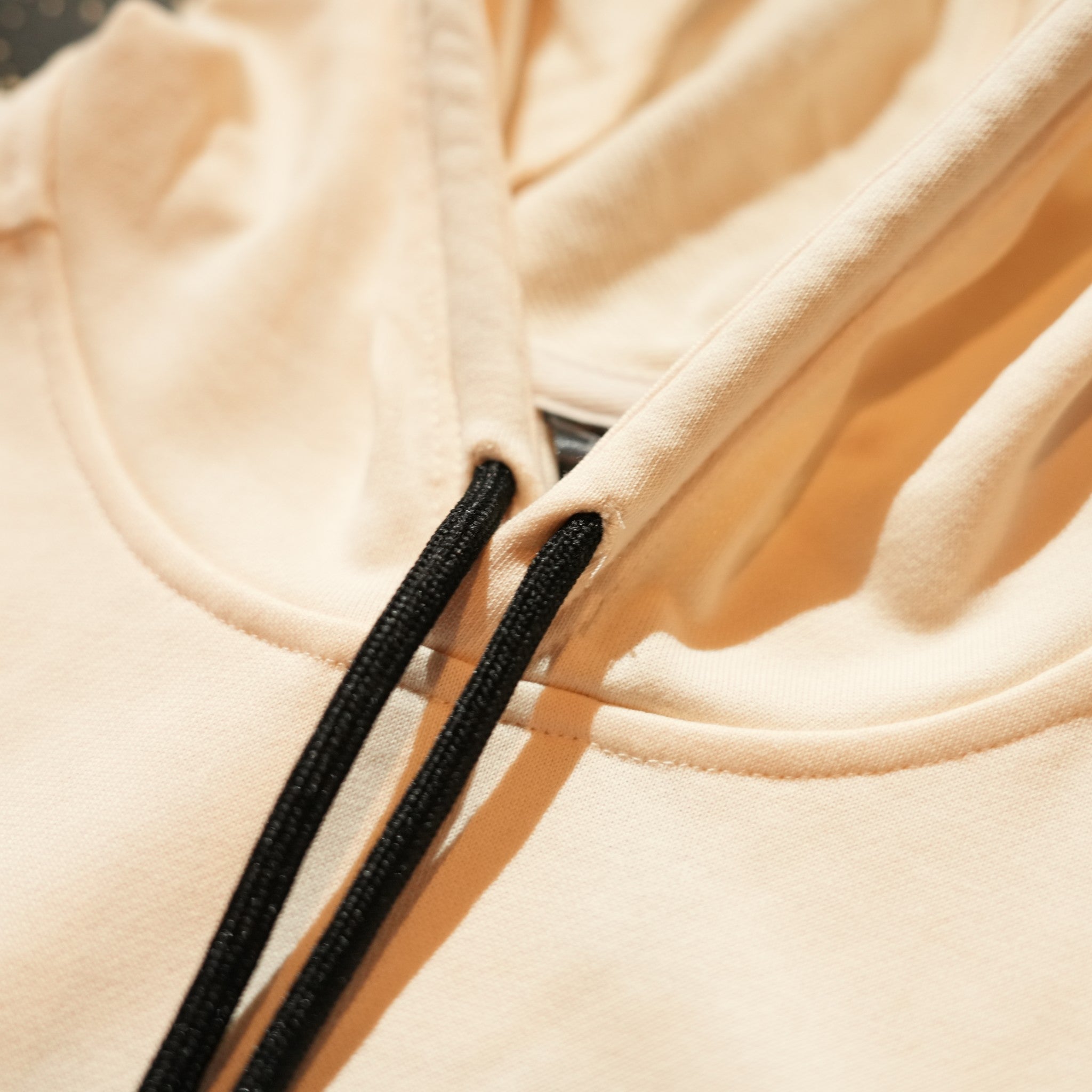 LINE LOGO NO-SLEEVE PARKA