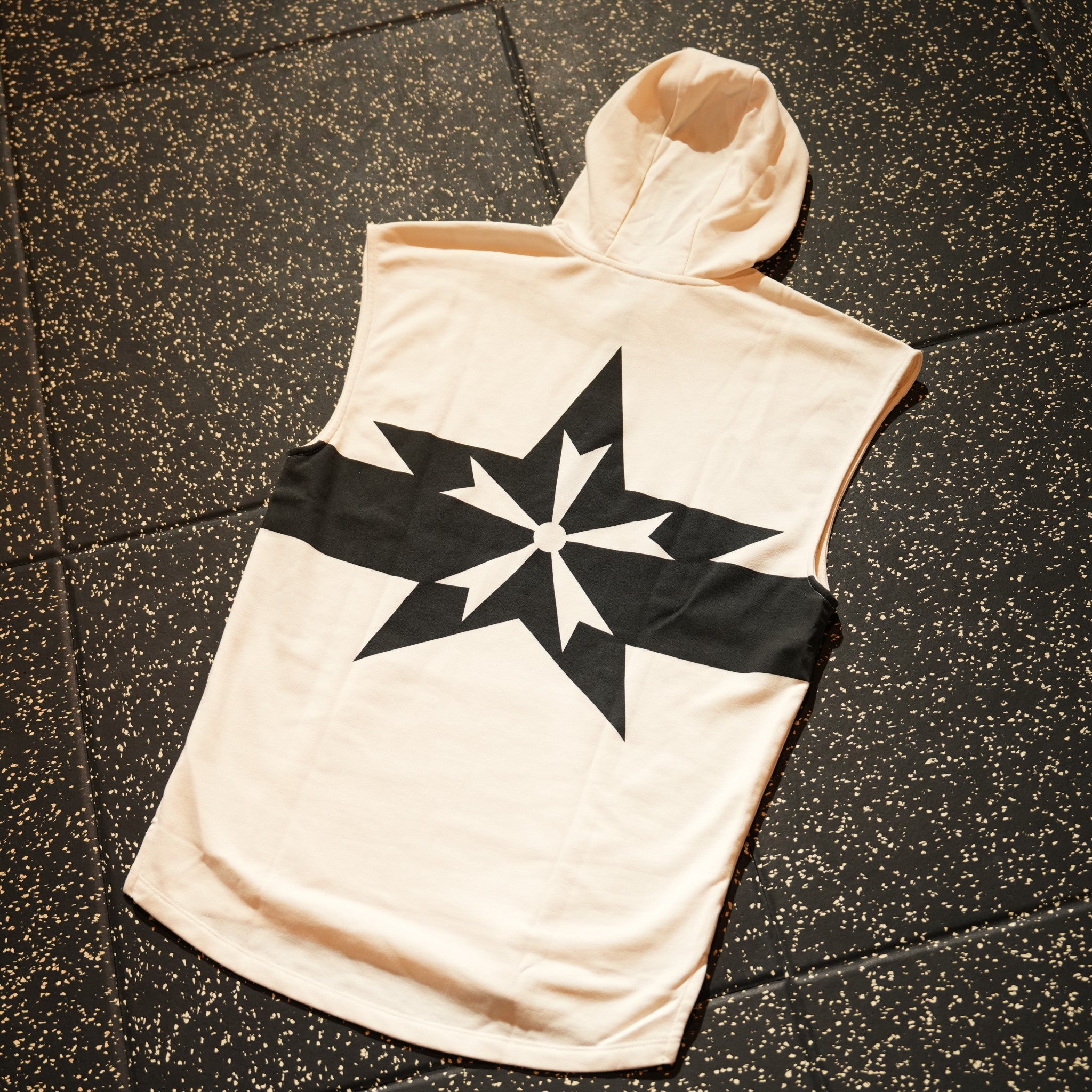 LINE LOGO NO-SLEEVE PARKA